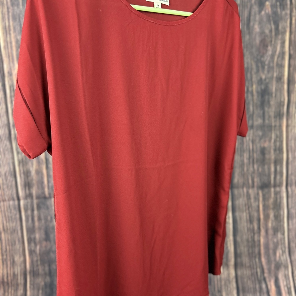 Zenana Outfitters Red Boxy Relaxed T-Shirt
